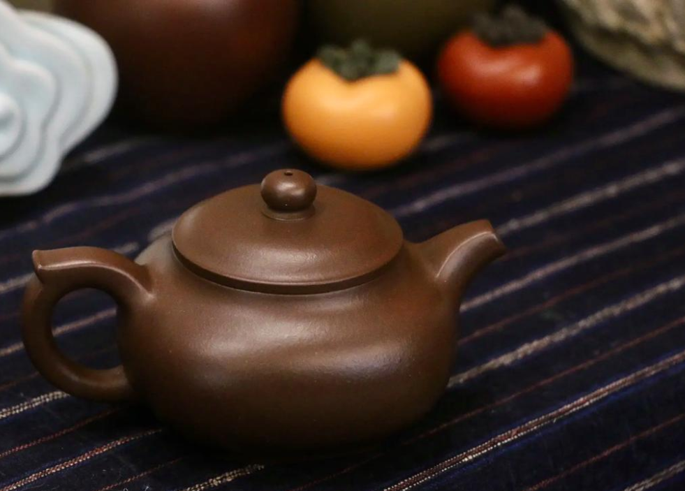 Yixing Teapot: Why Tea Tastes Better	