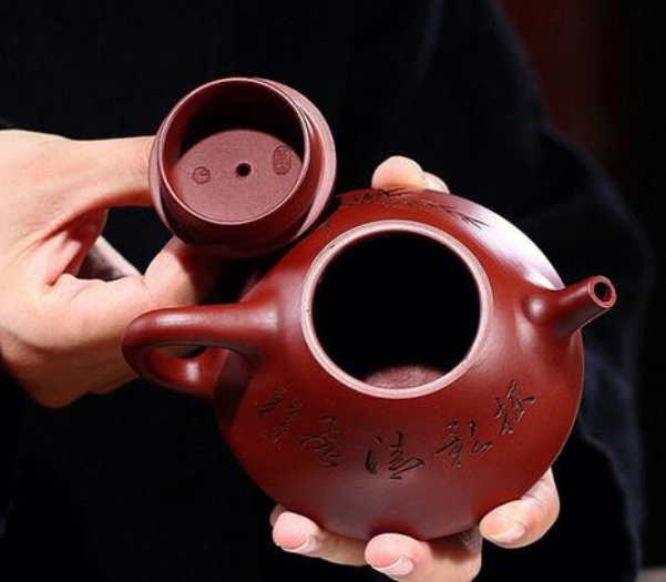 How to Choose the Right Yixing Purple Clay Teapot for Black Tea